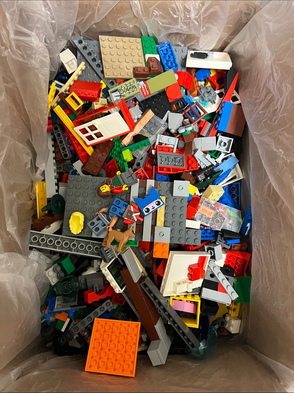 Bulk Lego, assorted lot of bricks, parts and pieces